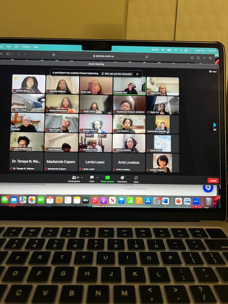 Experience Live Online Classes at HCL Coaching Center Stay Connected, Stay Learning — Enroll Today!